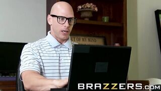 Joslyn James kedveli a gigászi brét