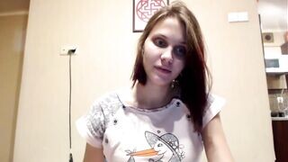Lilly a terhes tini pipi maszturbációja
