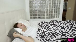 Perverz tini pipi a nevelő faterjával szexel