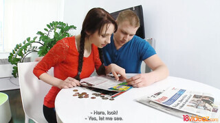 Chelsy Sun a krapekja előtt szexel