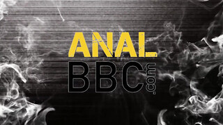 Anna De Ville élvezi a méretes hímvesszőt