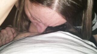 Amatőr kéjnő háziasszony pornóvideója