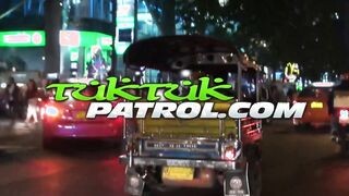 Vékony thai prosti megrakva