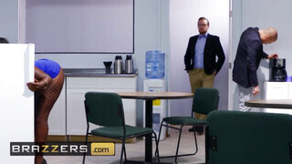Brazzers - Osa Lovely a cafka barna milf