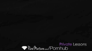 Puremature - Lillian Stone a termetes cickós milf