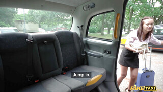 Fake Taxi - Gina Ferocious a fullos csöcsös zsenge