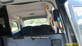 Fake Taxi - Sabien DeMonia a nagy cicis lotyó
