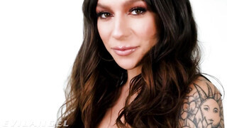 Evilangel - April Olsen a szenvedélyes latina milf