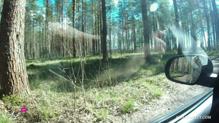Zsenge barinő a kocsiban kúrel