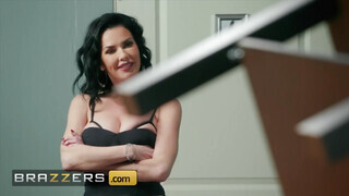 Brazzers - Veronica Avluv segge megkúrva