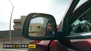 Brazzers - Kendra Lust imádja a gigászi fügyit
