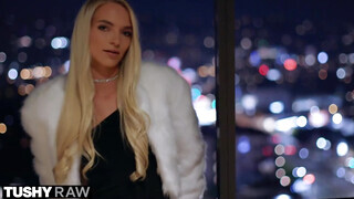 TUSHYRAW - Lana Sharapova a szőrös pinás világos szőke gádzsi