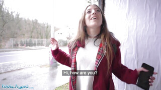 Public Agent - Tini lány a pornó ügynőkkel hancúrozik