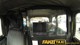 FakeTaxi - ingyen pippantás a fuvarért cserébe