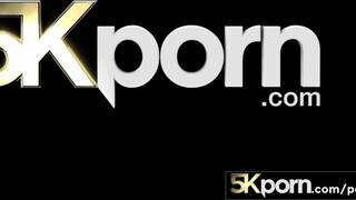 5KPorn - Naomi Blue pinája megkettyintve