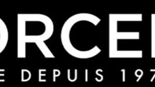 Dorcelclub.com - dupla csoki lány megosztozik egy srácon