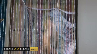 Brazzers - Karma Rx a hippi fószerrel dug