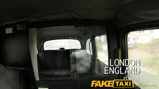 FakeTaxi - telt csoki hajú csajszika pénzért mindent bevállal