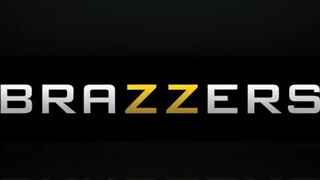 Vampirella a gigantikus faszra indul be igazán - Brazzers