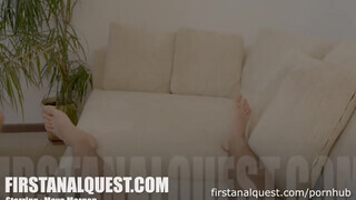 Maya Morgen a 18 éves zsenge maca - First Anal Quest