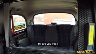 Fake Taxi - Angelina a hátsó ülésen baszik