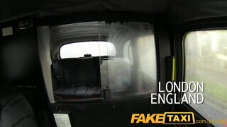 FakeTaxi - méretes cicis debella maca a taxiban