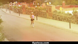 OyeLoca - Blondie Fesser a óriási csöcsű spanyol