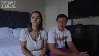 Méretes popós zsenge pipi és a hapsija - Hot Guys Fuck