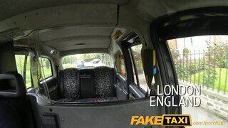 FakeTaxi - Carmel Cox az angol zsenge szajha