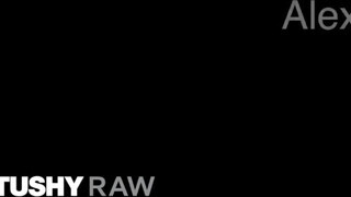 TUSHYRAW - cuki kicsike tinédzser popó lyukba megbaszva, de nagyon