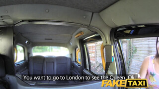 FakeTaxi - Argentin csaj reszel a taxissal