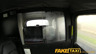 FakeTaxi - Világos Szőke gigantikus fenekű szuka megrakva