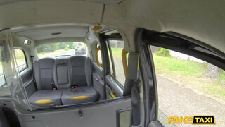 Fake Taxi - Kira Noir a vonzó barna bula