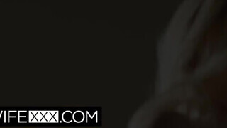 HotwifeXXX - Natalia Queen imádja a gigászi farkat