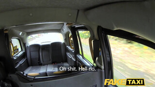 Fake Taxi - Valerie Fox fenék pluggal a púzójában
