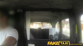 FakeTaxi - spriccelős puncijú prágai csajszika