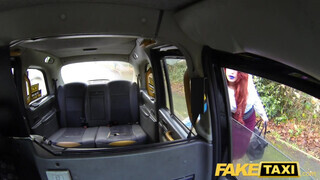 Fake Taxi - Csöcsös vörös milf megkúrelva