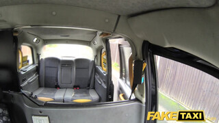 Fake Taxi - Rina Ellis a izgató sulis szuka