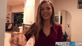 PropertySex - a famer megbassza az ingatlanos nőcit