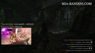 Gamer csajszika hátsó bejáratba kefélve