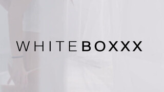 WhiteBoxxx - Ivana Sugar szűk kicsike vaginája