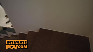 POV - Shalina Devine a csinos román milf