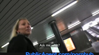 PublicAgent - szep tőgyes nőci keményen megkettyintve