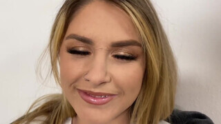 A lógós keblű Riley és a PornDude casting forgatás