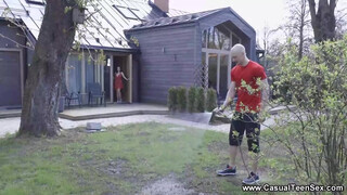 Casual Szex - rojtos pinájú zsenge pipi
