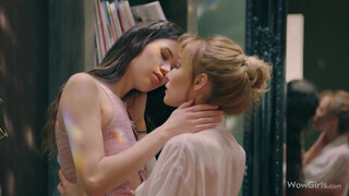 WOWGIRLS - Kelly Collins és Evelin Elle a lezbi szeretők