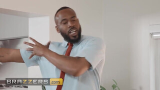 BRAZZERS - Dani Valentina és Lila Lovely a dagi ribancok