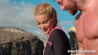 Private com - Cherry Kiss a fullos szörfös pipi