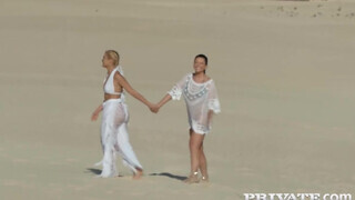 Private com - Agatha Vega a tengerparton baszik