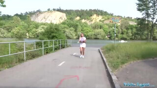 Public Agent - Hatalmas cickós szép fenekű nőci